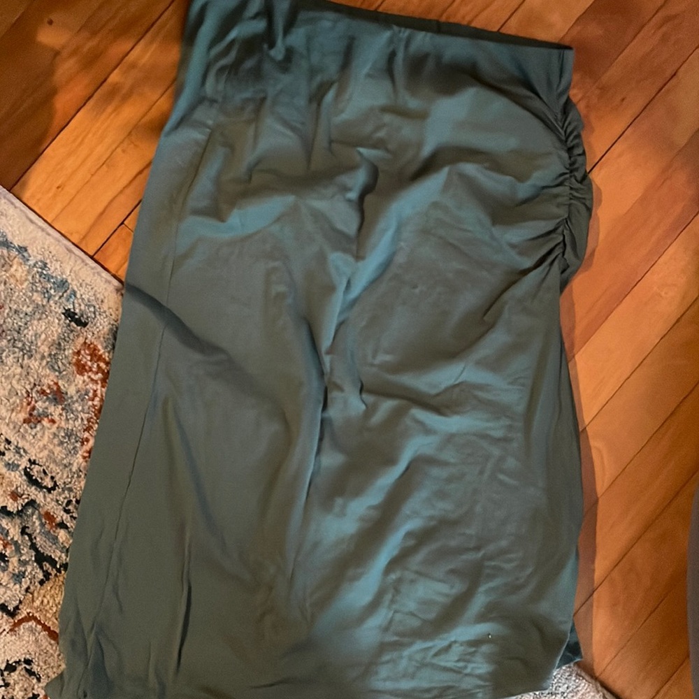 Patagonia midi skirt with scrunch  on side